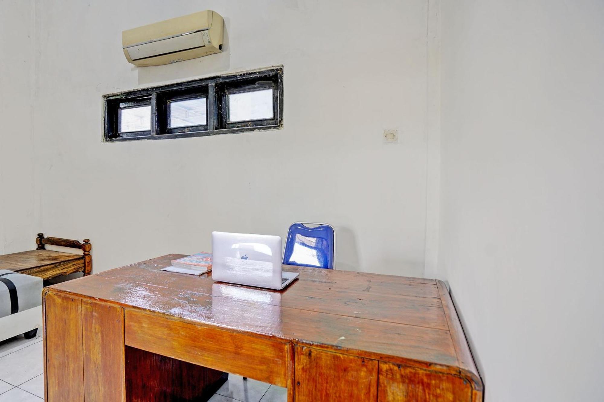 Oyo Life 93037 Nova Jaya Homestay Syariah Lamongan المظهر الخارجي الصورة