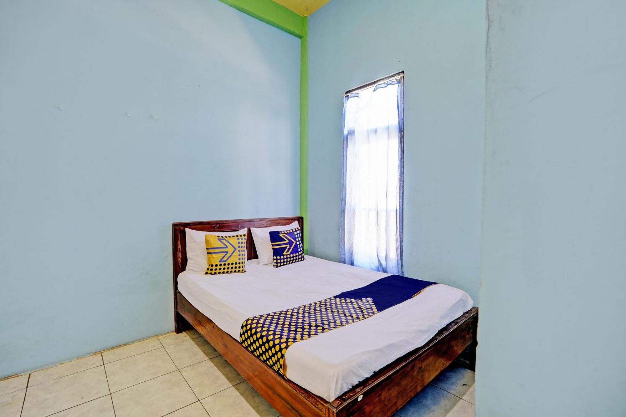 Oyo Life 93037 Nova Jaya Homestay Syariah Lamongan المظهر الخارجي الصورة
